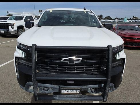 Used 2021 Chevrolet Silverado 1500 RST image 2