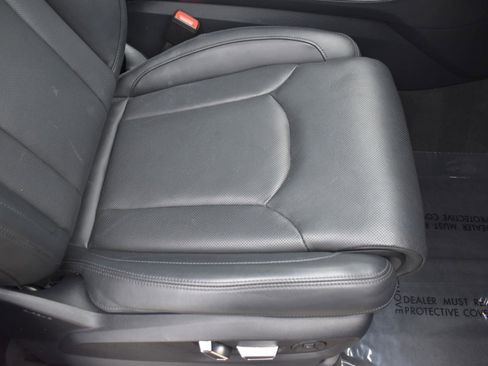 Used 2019 Audi Q8 Prestige w/ Luxury Package image 50