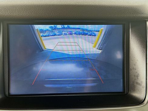 Used 2018 Chevrolet Tahoe Premier AWD/4WD image 14