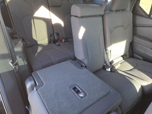 Used 2025 Honda Pilot Sport image 21