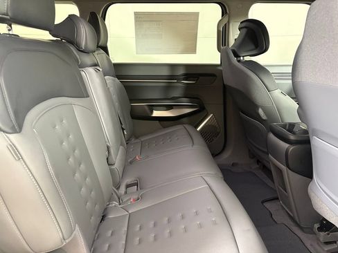 New 2026 Kia EV9 Wind AWD/4WD image 17