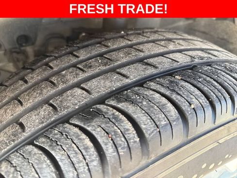 Used 2025 Nissan Rogue SV AWD/4WD image 26