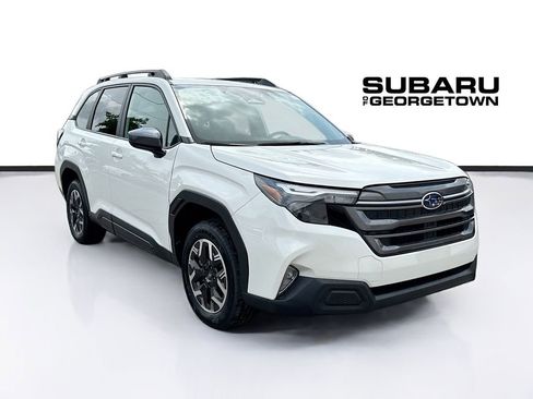 Used 2026 Subaru Forester Premium AWD/4WD image 1