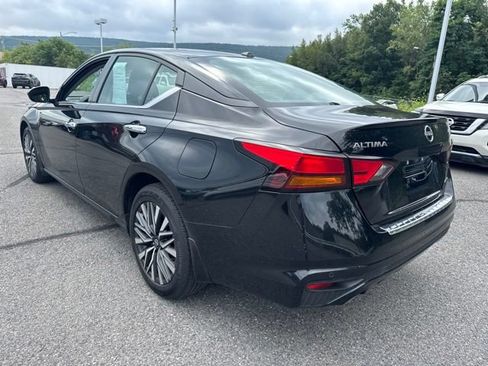 Certified 2023 Nissan Altima 2.5 SV w/ SV Premium Package AWD/4WD image 7