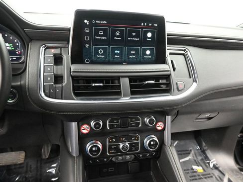 Used 2024 GMC Yukon SLT image 38