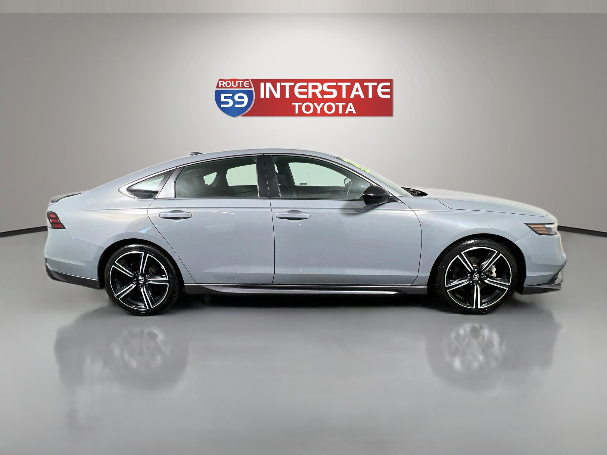 Used 2023 Honda Accord Sport image 8