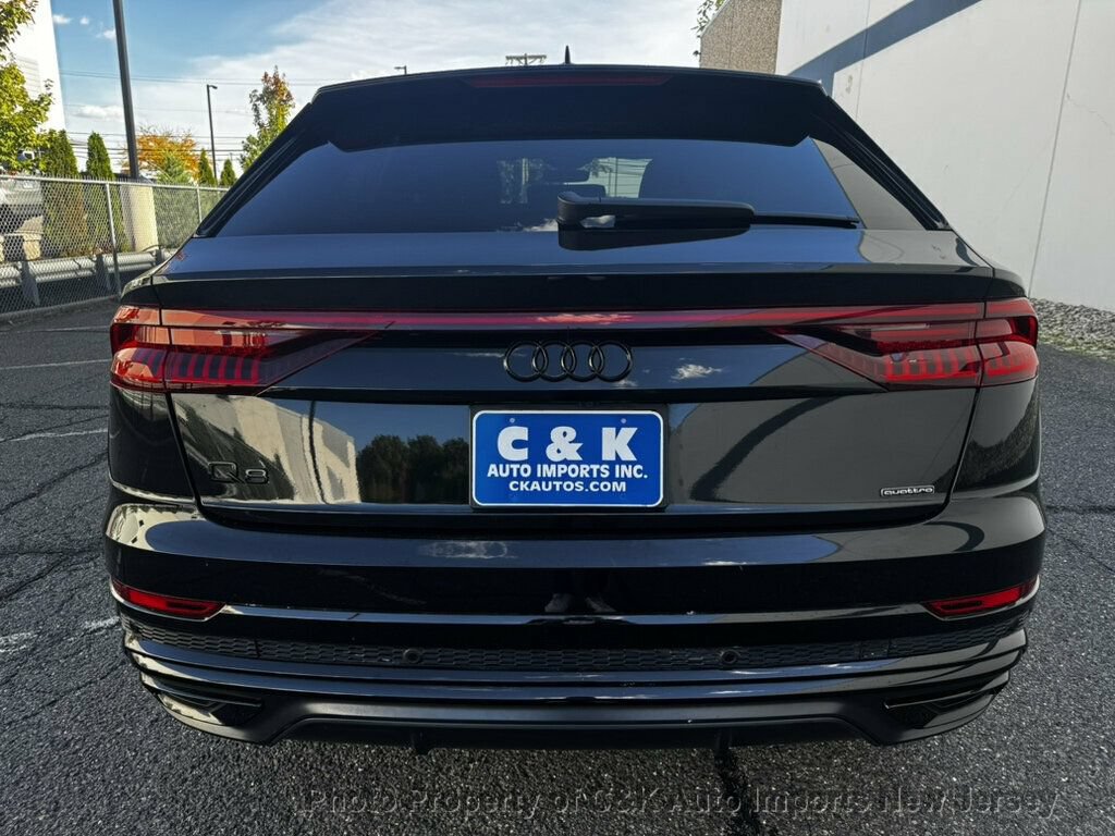 Used 2023 Audi Q8 Premium Plus w/ Premium Plus Package AWD/4WD image 4