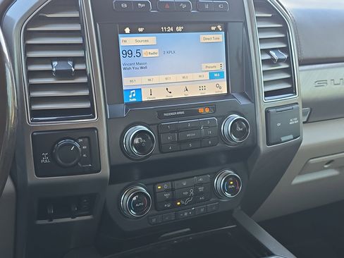 Used 2019 Ford F250 Limited w/ FX4 Off-Road Package image 17