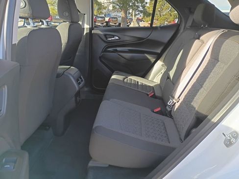 Used 2024 Chevrolet Equinox LT image 8