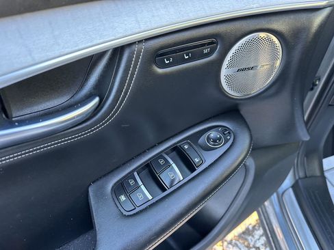 Used 2019 INFINITI QX50 Essential w/ Sensory Package image 20