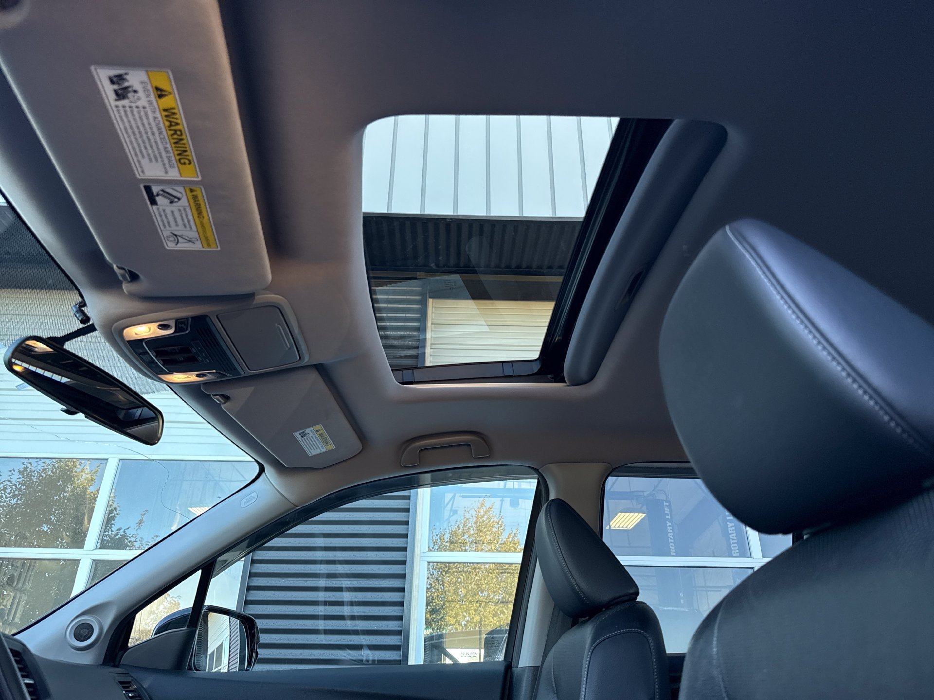 Used 2019 Honda Ridgeline RTL image 17