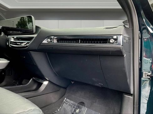 Certified 2024 Cadillac Lyriq Sport w/ LPO, Floor Liner Package AWD/4WD image 25