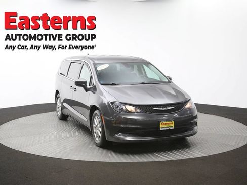 Used 2022 Chrysler Voyager LX FWD image 50