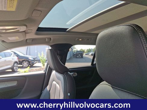 New 2026 Volvo XC40 B5 Plus w/ Protection Package Premier image 17