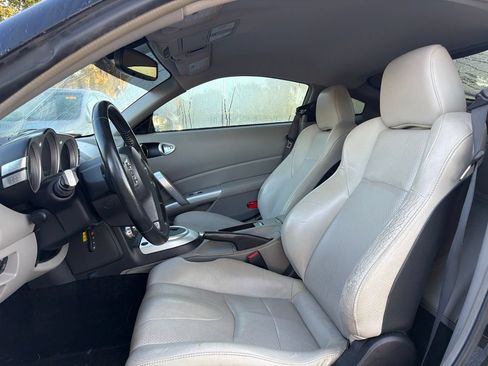 Used 2007 Nissan 350Z Touring w/ Cargo Convenience Pkg RWD image 6