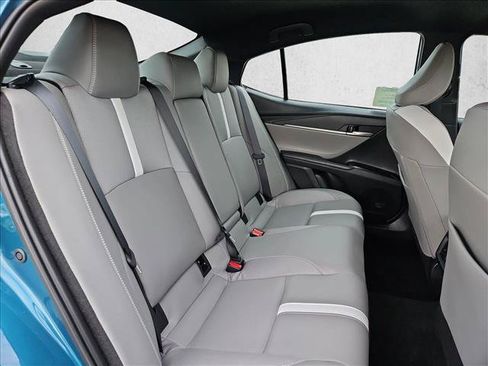 Used 2026 Toyota Camry SE w/ Convenience Package FWD image 19