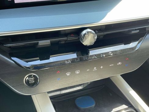 New 2026 Nissan Murano Platinum image 28