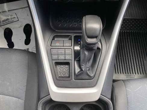 Used 2019 Toyota RAV4 XLE AWD/4WD image 21