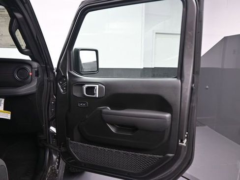 New 2026 Jeep Wrangler Unlimited Rubicon AWD/4WD image 20