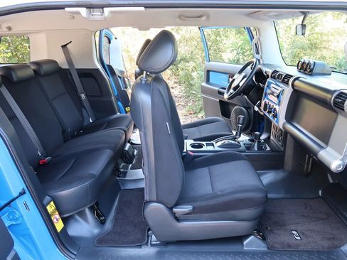 Used 2007 Toyota FJ Cruiser 4WD image 45