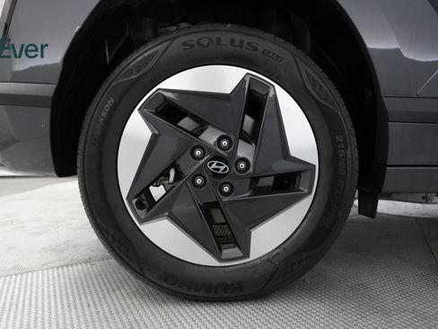 Used 2024 Hyundai Kona SEL image 17