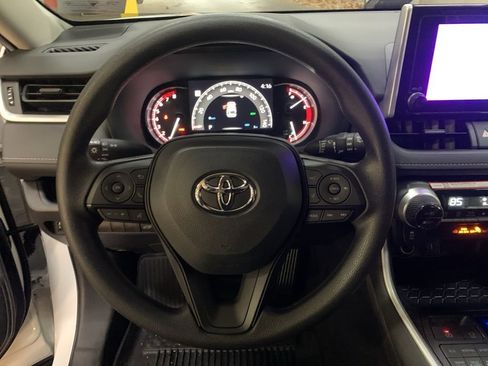 New 2025 Toyota RAV4 XLE image 24