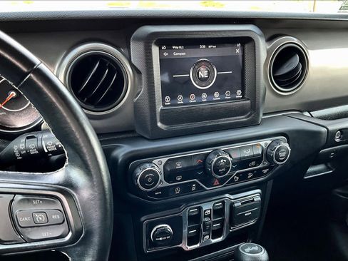 Used 2021 Jeep Wrangler Unlimited Sport image 6