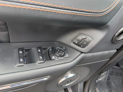 Used 2023 Ford Expedition Platinum AWD/4WD image 25
