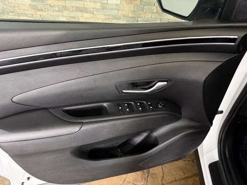 Used 2023 Hyundai Tucson SEL FWD image 9