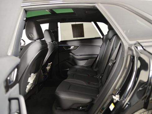 New 2026 Audi Q8 Premium Plus image 11