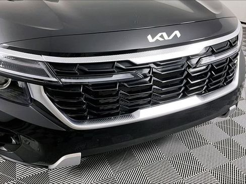 Certified 2026 Kia Seltos EX w/ EX Sunroof Package image 32