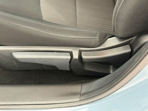 Used 2025 Nissan Sentra SV FWD image 15