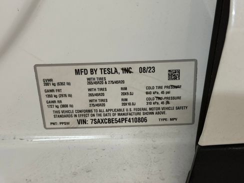 Used 2023 Tesla Model X image 49