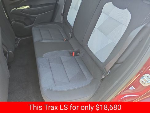 Used 2024 Chevrolet Trax LS FWD image 19