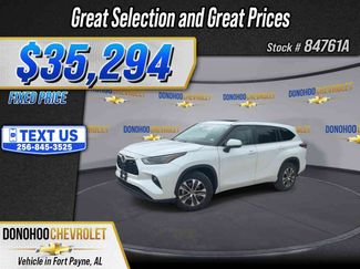 Used 2023 Toyota Highlander XLE FWD video 1