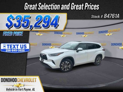 Used 2023 Toyota Highlander XLE FWD image 1
