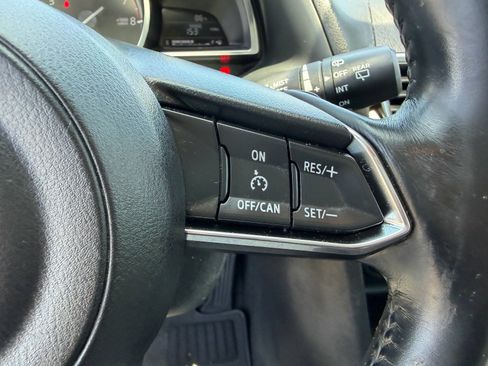 Used 2017 MAZDA MAZDA3 Grand Touring w/ Premium Equipment Package FWD image 19