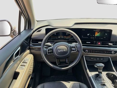 New 2026 Kia Carnival FWD image 22