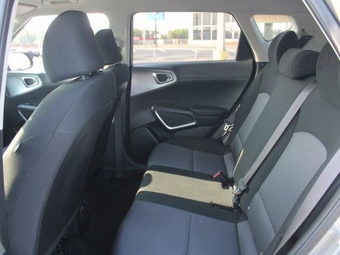 Used 2023 Kia Soul S image 14