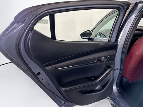 Used 2024 MAZDA MAZDA3 s image 25