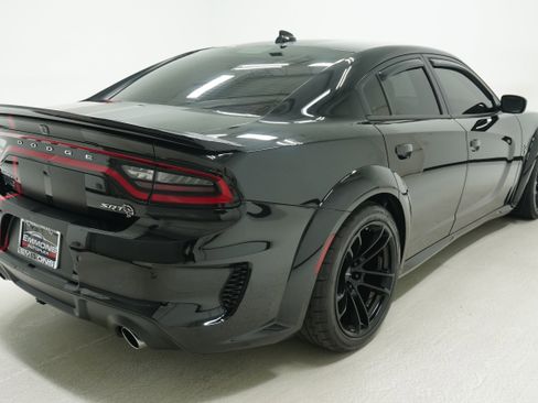 Used 2021 Dodge Charger SRT Hellcat w/ Carbon/Suede Interior Package RWD image 4