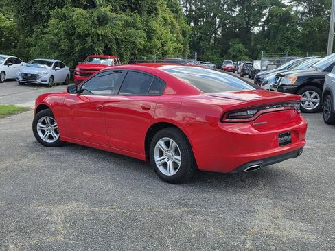Used 2022 Dodge Charger SXT RWD image 5