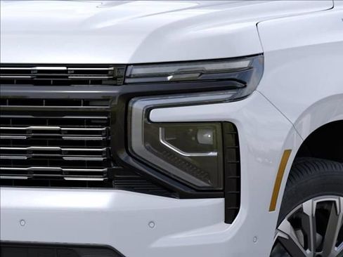 New 2026 Chevrolet Tahoe High Country w/ Sun And Tow Package AWD/4WD image 12