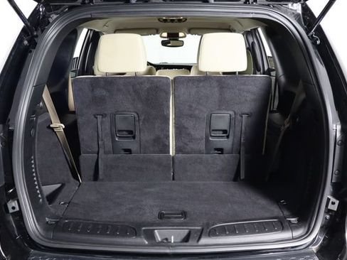Used 2022 Dodge Durango SXT AWD/4WD image 18