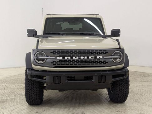New 2025 Ford Bronco Badlands image 6