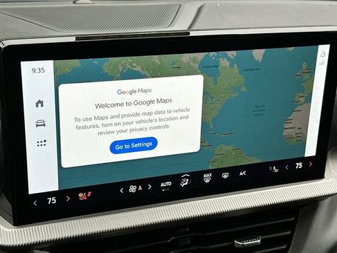 Used 2025 Ford Explorer ST-Line w/ ST-Line Street Pack image 17