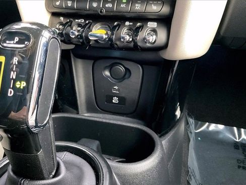 Used 2023 MINI Cooper SE image 32