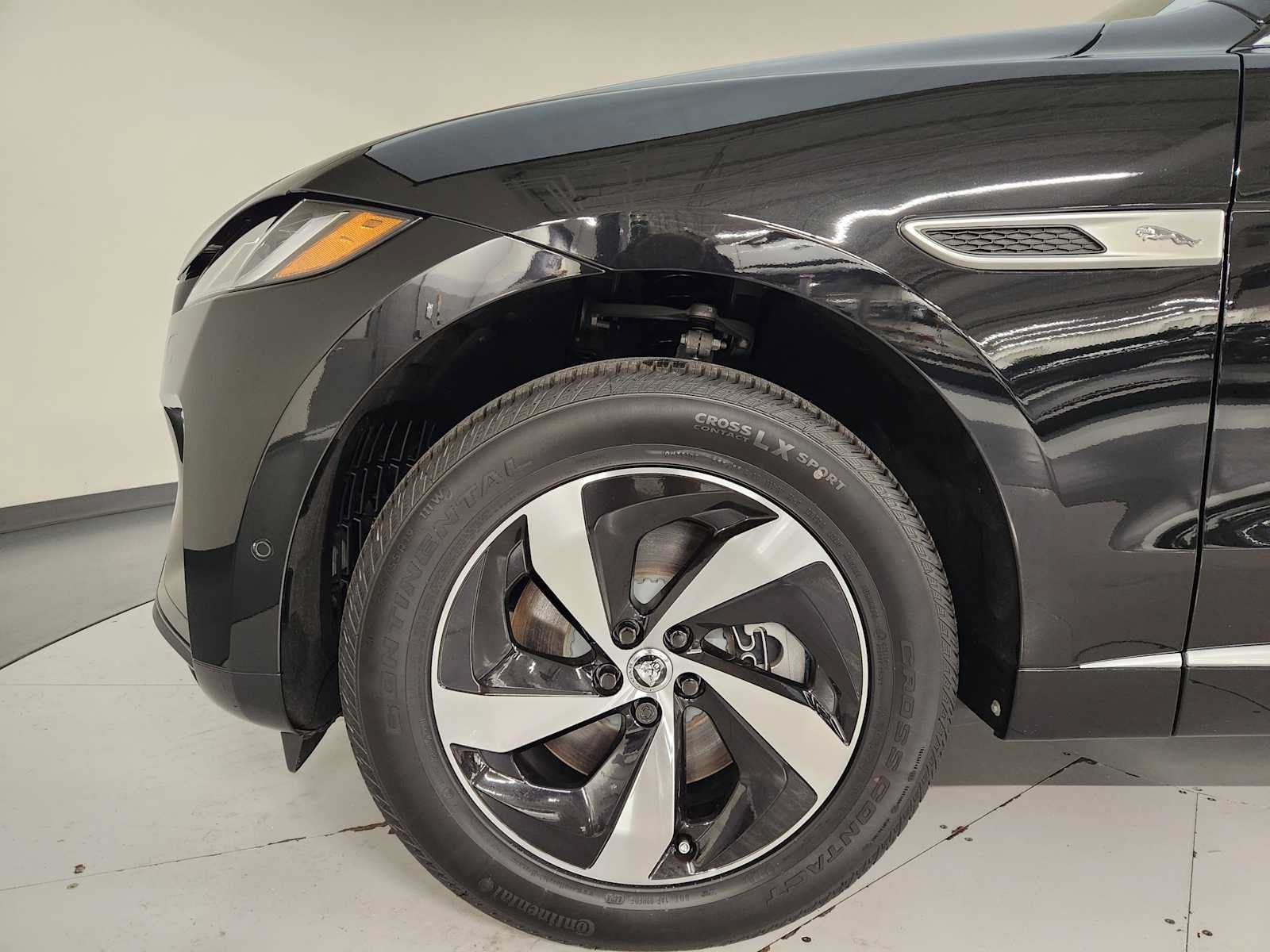 New 2026 Jaguar F-PACE R-Dynamic S AWD/4WD image 11