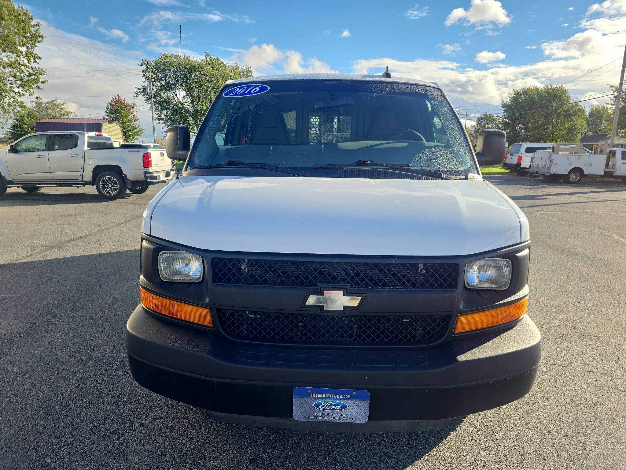 Used 2016 Chevrolet Express 2500 RWD image 5