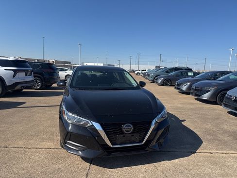 Certified 2023 Nissan Sentra S image 3